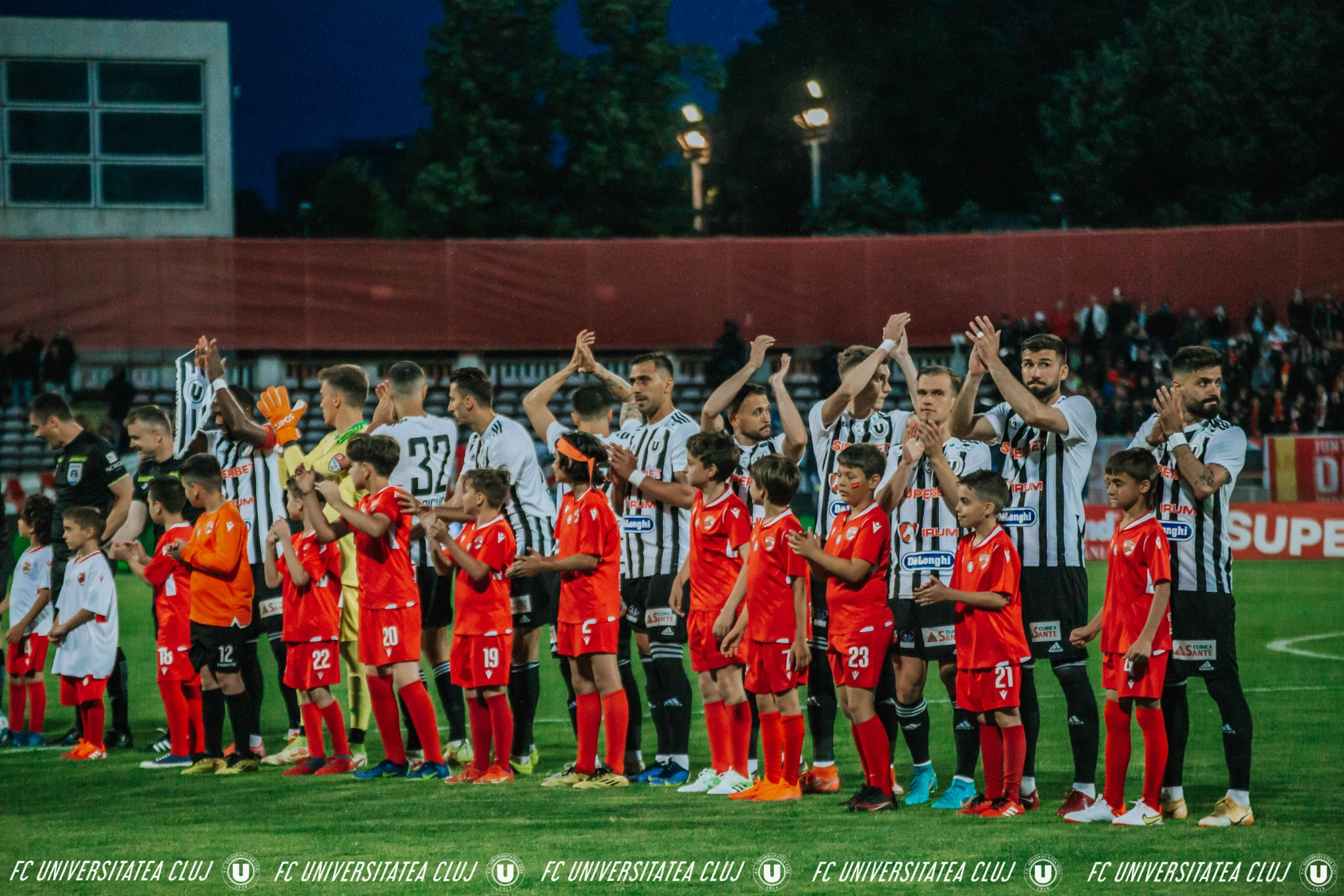 Șepcile Roșii au revenit Liga 1 !